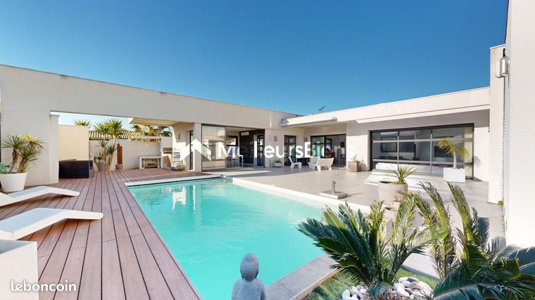 Villa 5 pièces 200 m²