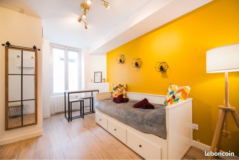 Appartement 1 pièce 17 m² · à Orléans · 17 m² · 550 €/mois