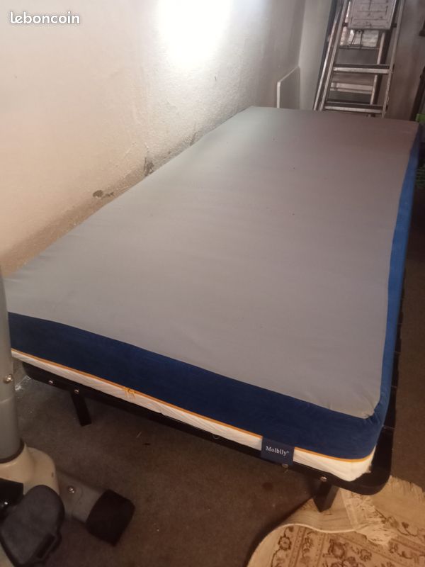 Sommier + matelas (image 1)