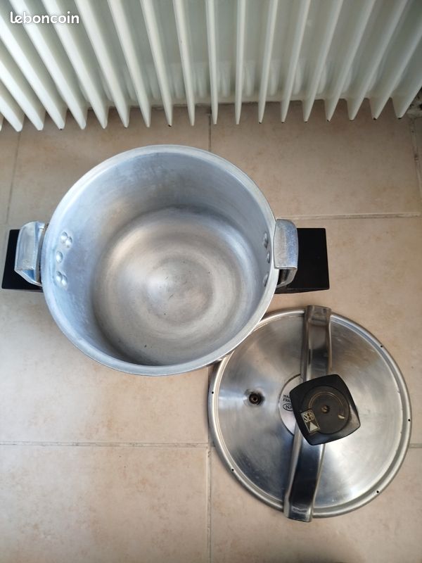 Cocotte Minute SEB 8L Aluminium Bleu Pastel – Vintage 1998, Super état