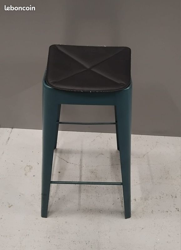 Lot de 4 tabourets empilables (image 3)