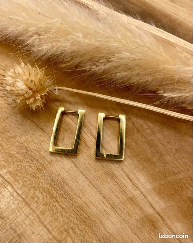Boucles d’oreilles rectangulaires dorées (image 1)