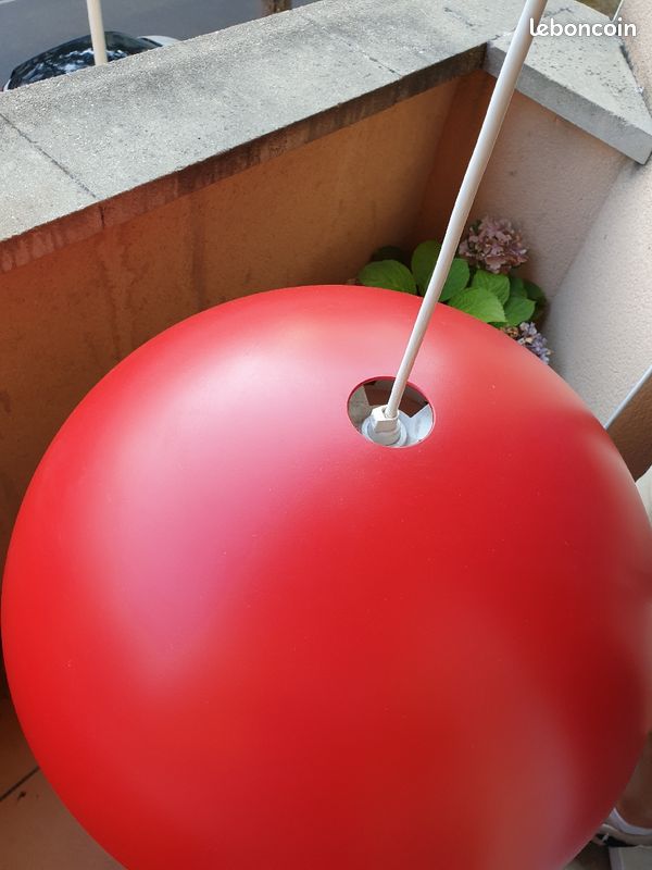 Suspension metal rouge (image 2)