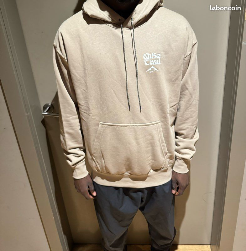 Pull Nike Trail Dri-FIT Fleece Neuf – Taille M Vêtements