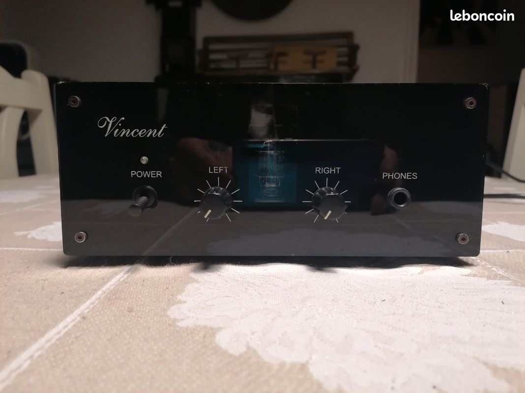 Occasion : Amplificateur casque a hybride tube/transistors VINCENT