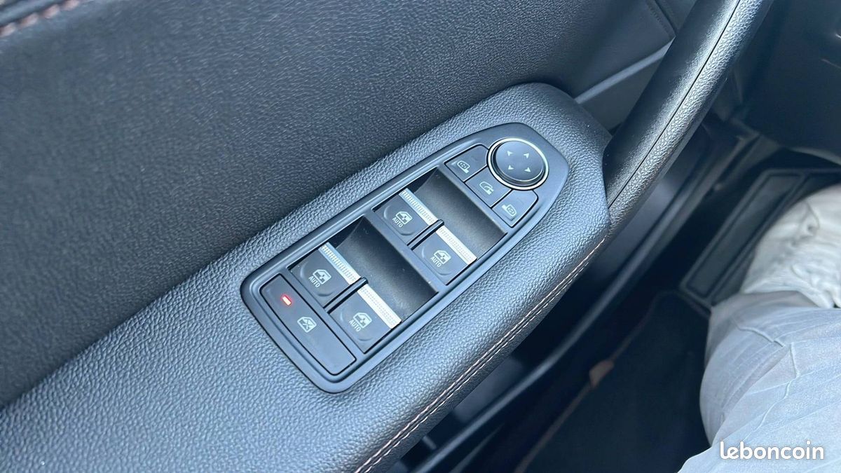 Renault captur e tech plug in 160 initiale paris (image 17)