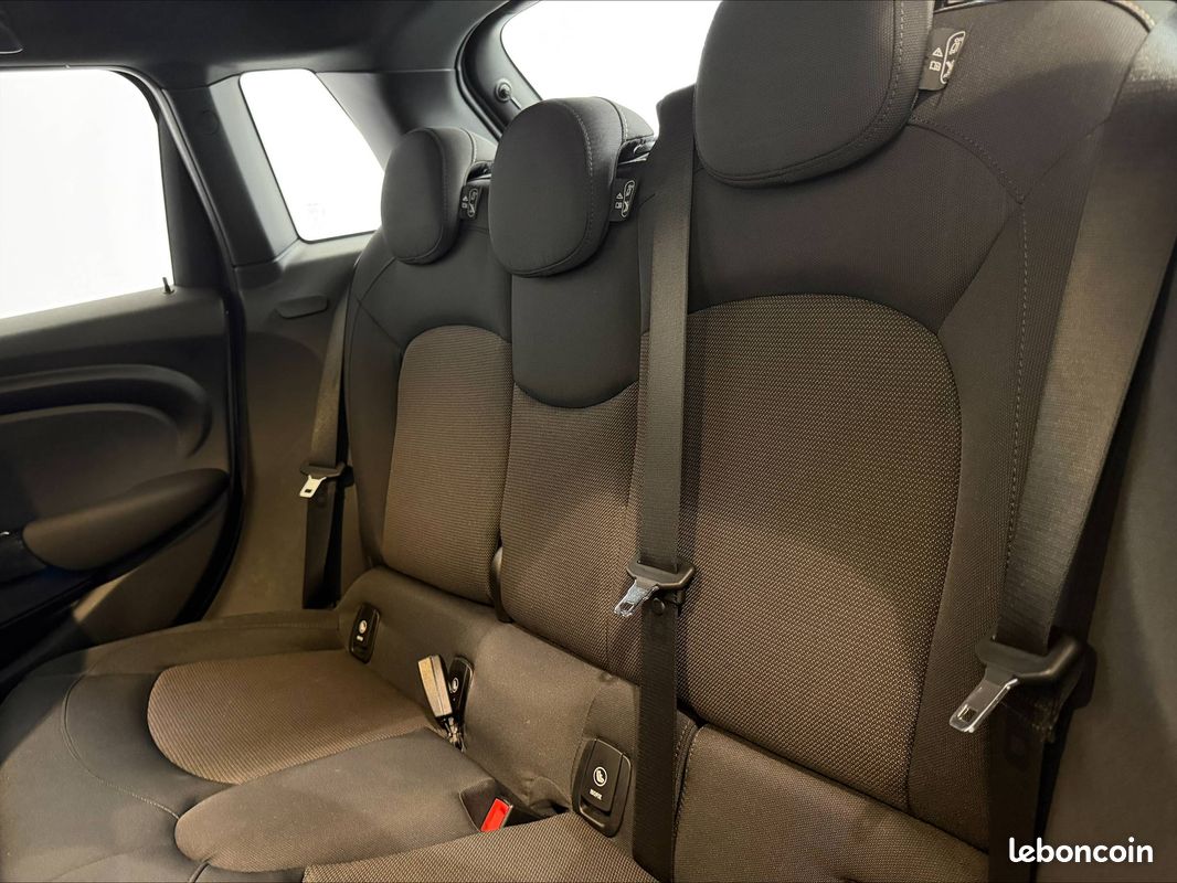 MINI Hatch 5 Portes One 102 ch (image 9)