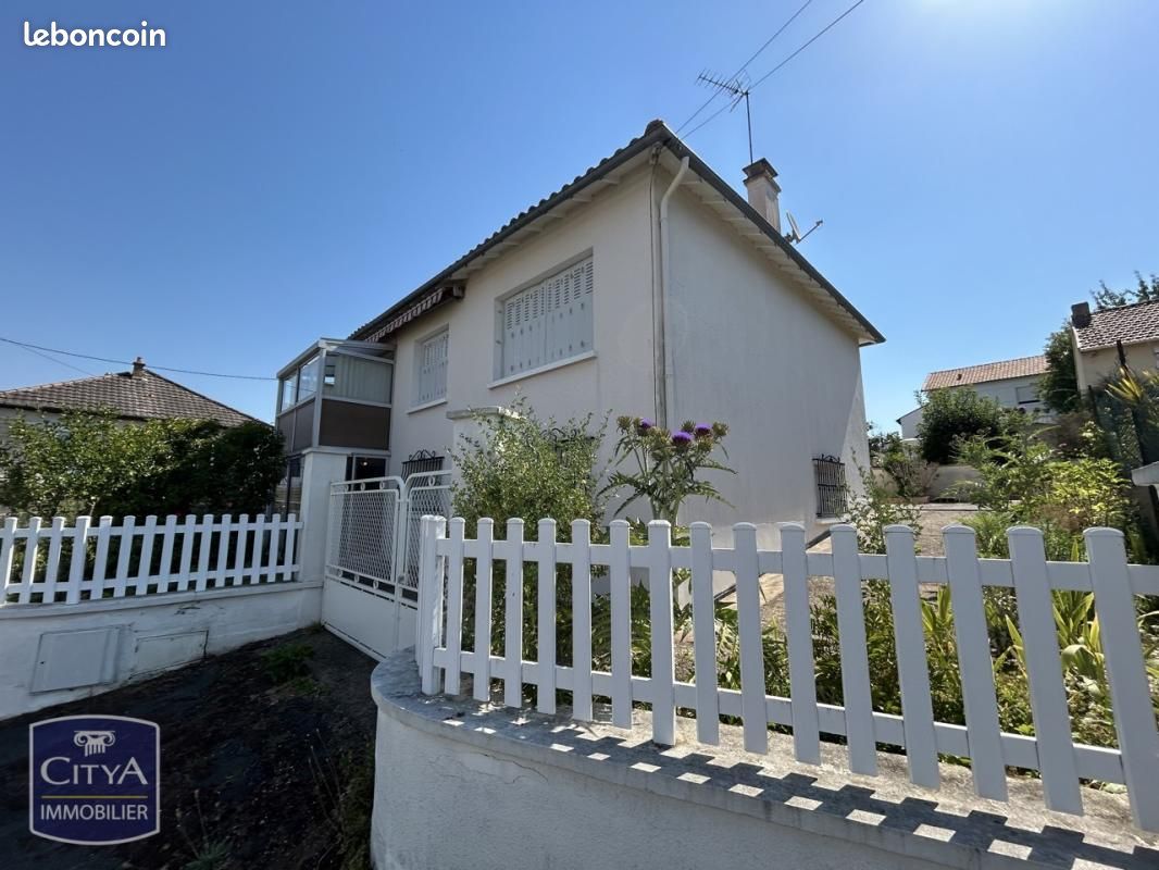 Maison 7 pièces 134 m² · à Poitiers · 134 m² · 183 000 €