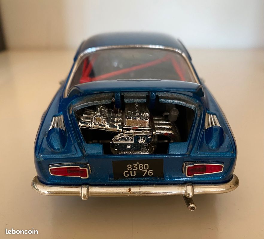 Maquette Burago Renault Alpine A110 Bleu 1600S Coupé 1971 - Échelle 1:24
