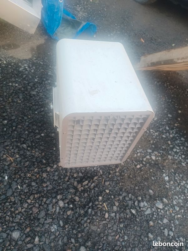 Chauffage chauffage moto ventilation NOIROT 
9000 w 
280 euros (image 1)