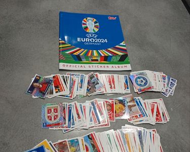 12 TOPPS images autocollants Euro 2024 POR (Gebraucht) in sugiez für