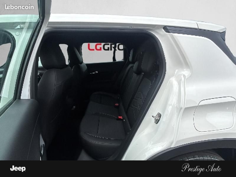 Jeep Avenger 1.2 Turbo T3 110ch MHEV Altitude BVR6 eHybrid (image 10)