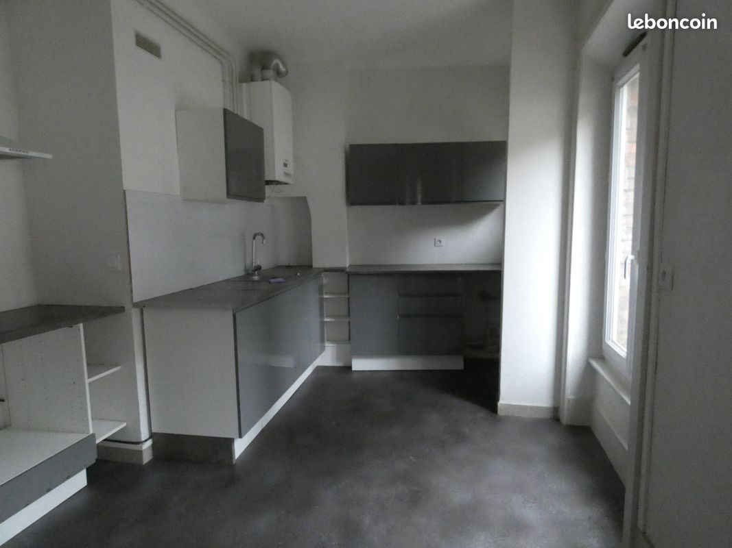Appartement 4 pièces 82 m² · à Thiers · 82 m² · 540 €