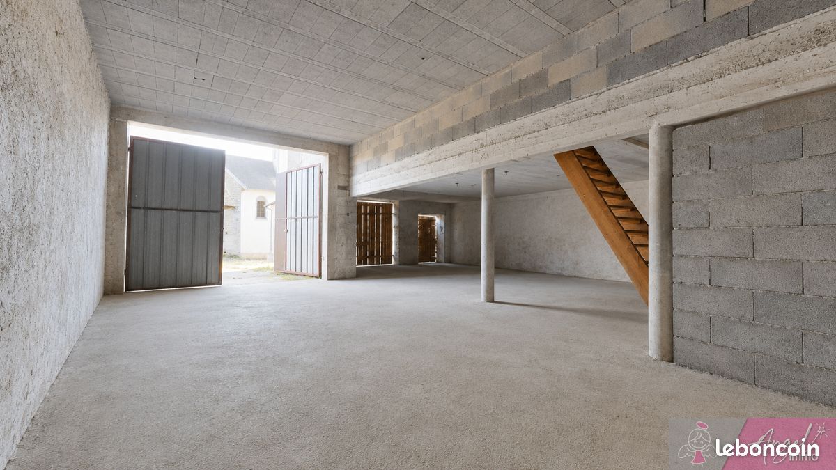 Maison 4 pièces 84 m² · à Vriange · 84 m² · 49 000 €