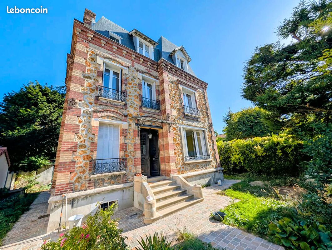 Maison 8 pièces 183 m² · à Saint-Leu-la-Forêt · 183 m² · 799 000 €