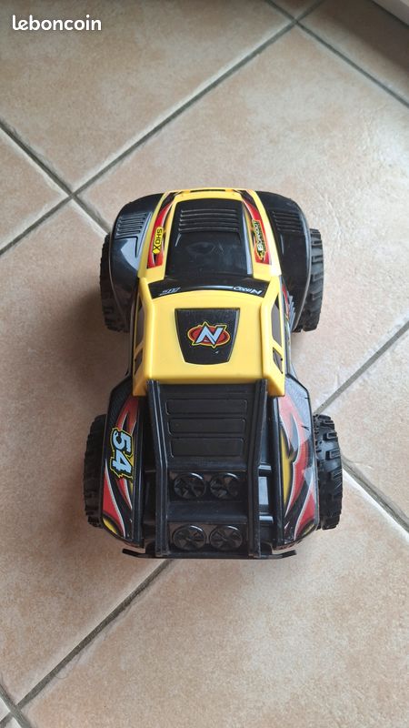 4x4 voiture télécommandée (image 6)