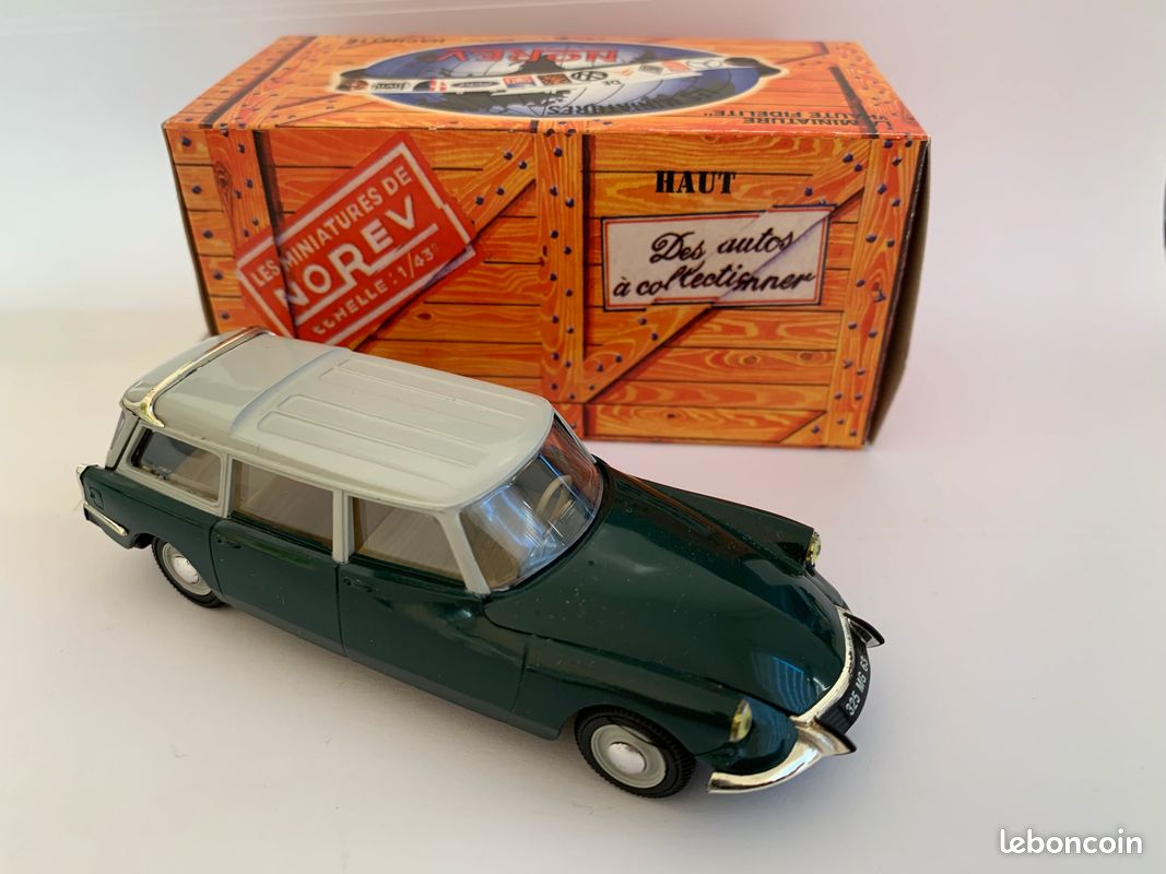 Citroën ID 19 Break 1967 Orient Blue 1:18