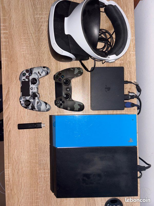Casque VR Sony PlayStation VR Pour PS4 Avec Manettes - Ouvert Jamais Utilisé
