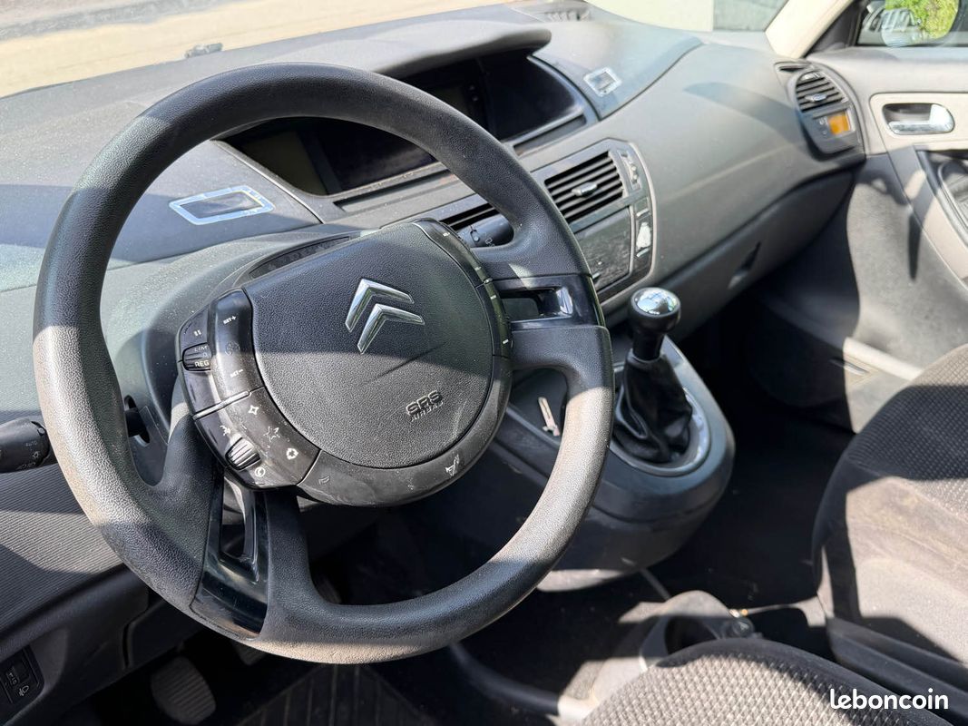 Citroen C4 1.6 Hdi 110 2008 (image 7)