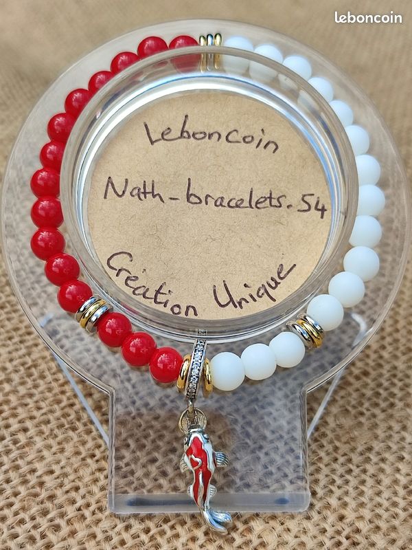 Bracelet JADE ROUGE/AGATE BLANCHE MATE - Carpe Koï - Pierres Naturelles et Breloque S925 (image 1)