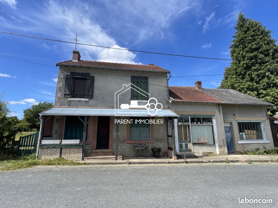 Maison 4 pièces 93 m² · à Bazelat · 93 m² · 77 000 €