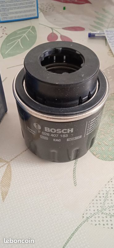 Filtre à Huile Bosch P7153 - Protection Moteur Haute Performance