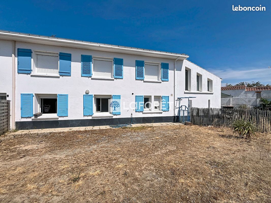 Maison 10 pièces 141 m² · à Barbâtre · 141 m² · 314 790 €