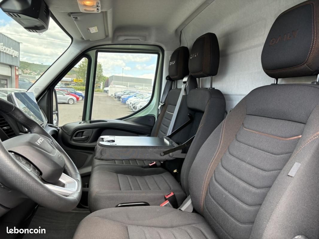 Iveco Daily FOURGON FGN 35 S 16H V11 H2 Q-LEAF HI-MATIC (image 9)