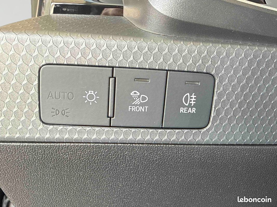 AUDI A1 Sportback 30 TFSI 116 ch S tronic 7 Design (image 29)