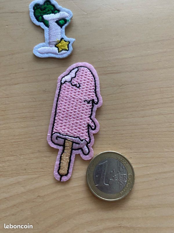 PE1341CT -Patch Brodé En Forme De Cœur Rouge Hippie,pour Vêtements,Badges Appliqués Sur Les