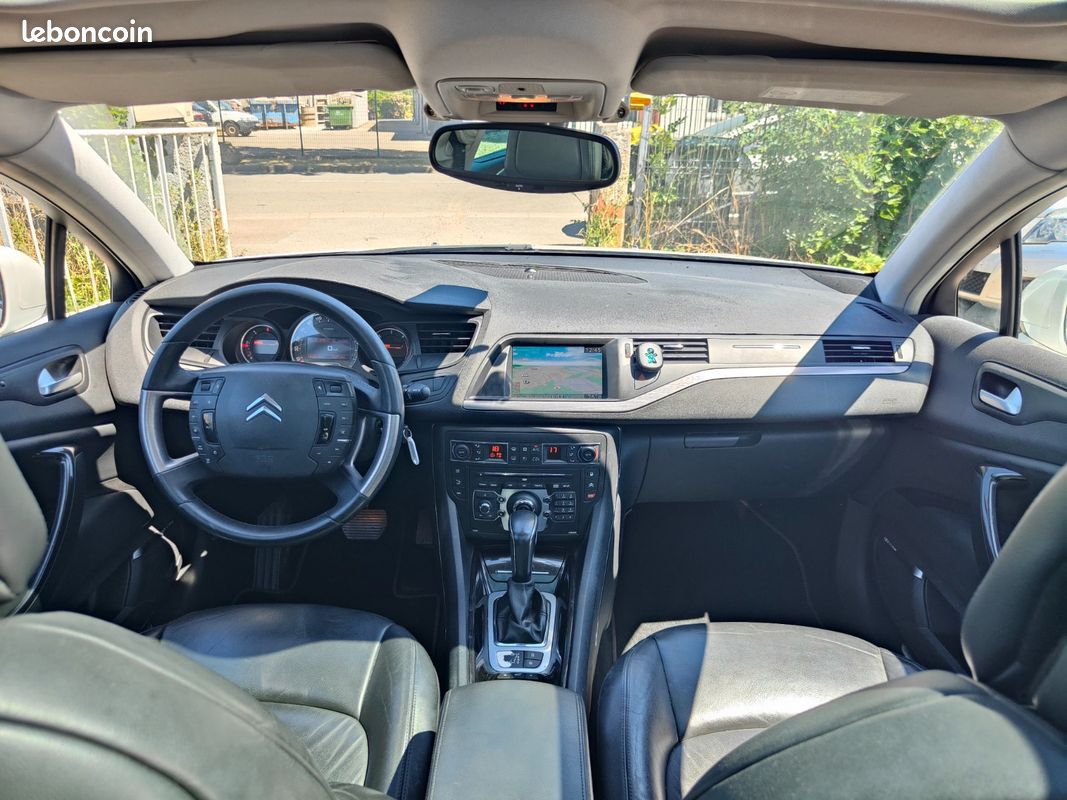 Citroën C5 Tourer 2.2 Hdi 200 ch Exclusive BVA * GARANTIE * REVISEE (image 6)