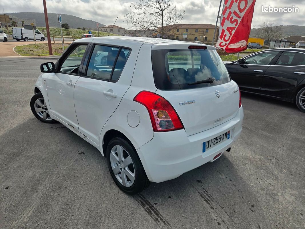 🚗✨ À SAISIR – Suzuki Swift 1.3 DDiS 75ch – Compacte, Équipée & Économique ✨🚗 (image 4)