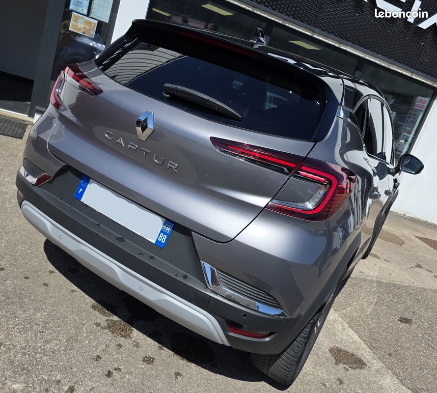 Captur Tce 140 Techno Mild Hybrid 06/2023 56940kms (image 4)