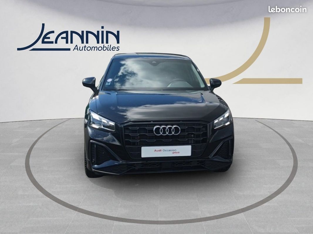 AUDI Q2 35 TFSI 150 S tronic 7 S line (image 8)