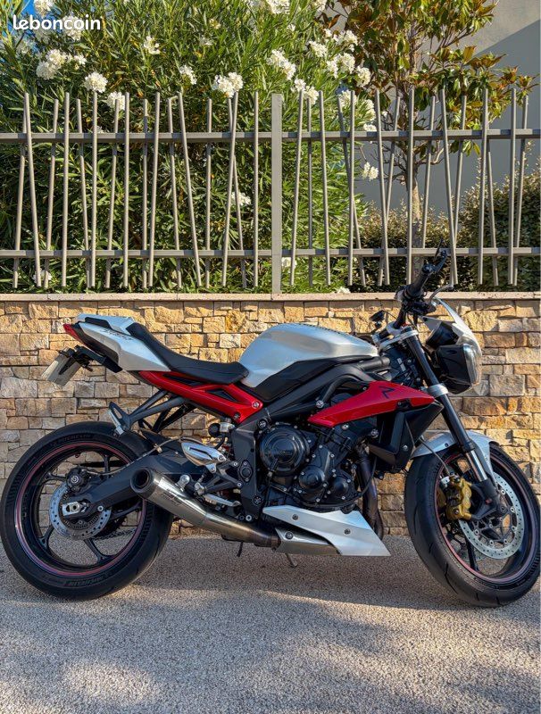 Street Triple 675R 2017 (image 1)