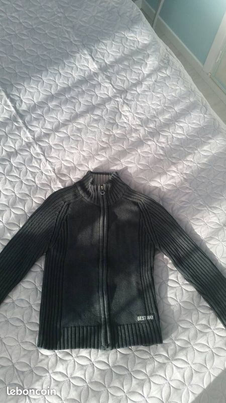 Gilet garçon 6 ans (image 1)