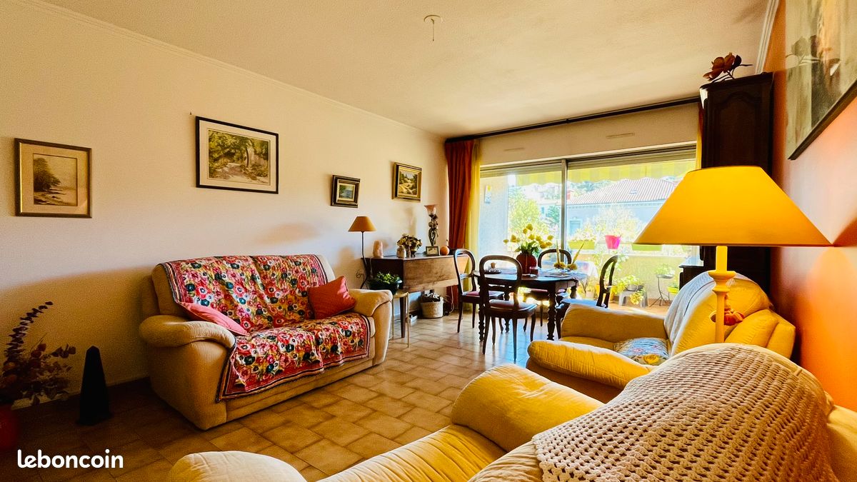 Appartement de type T4 avec terrasse – Secteur Saint Just