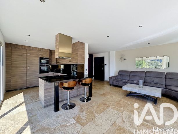 Villa 5 pièces 138 m² — 5