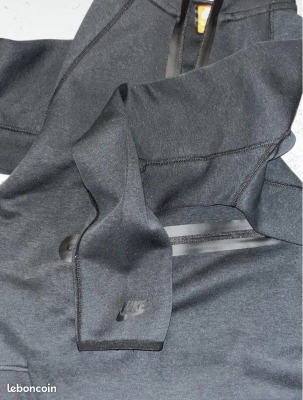 Nike tech kangourou (image 4)