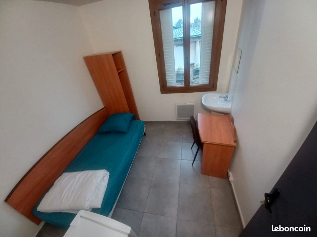 Appartement 1 pièce 15 m² · à Évry-Courcouronnes · 15 m² · 500 €/mois