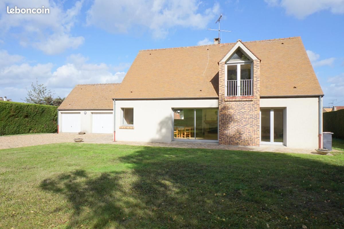 Maison 7 pièces 152 m² · à Mézières-sur-Seine · 152 m² · 415 000 €