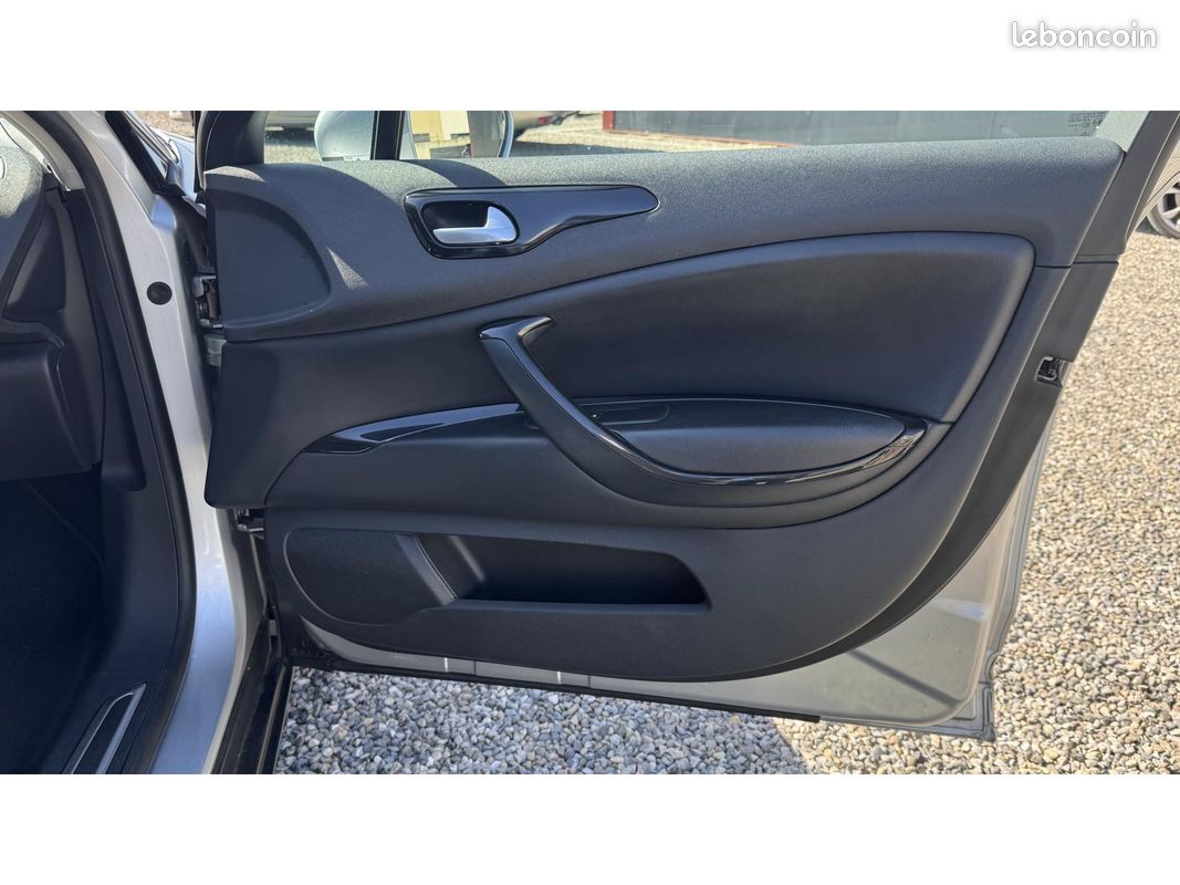 CITROEN C5 2.7 V6 HDi 24V BVA Exclusive (image 10)