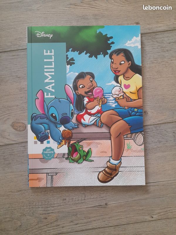 Livre coloriages mystères disney famille (image 1)