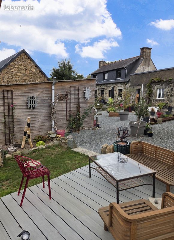 Maison 7 pièces 200 m² · à Louargat · 200 m² · 368 000 €