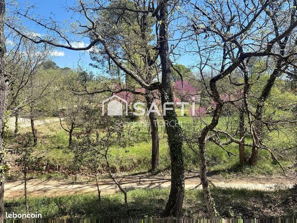 Terrain 1123 m² LORGUES