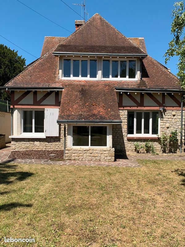 Maison 8 pièces 257 m² · à Pithiviers · 257 m² · 329 900 €