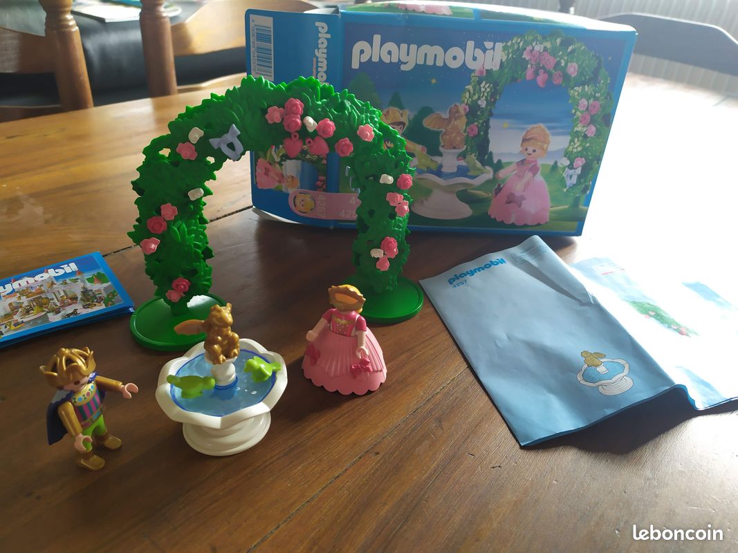 Playmobil 4257 - Enfants et fontaine - Complet - En boite (image 2)