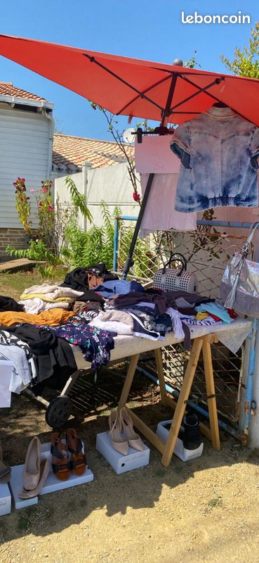 Bonjour, je vends lots de vêtements femmes , robes longues, robes courtes, combi short,jupes … (image 5)