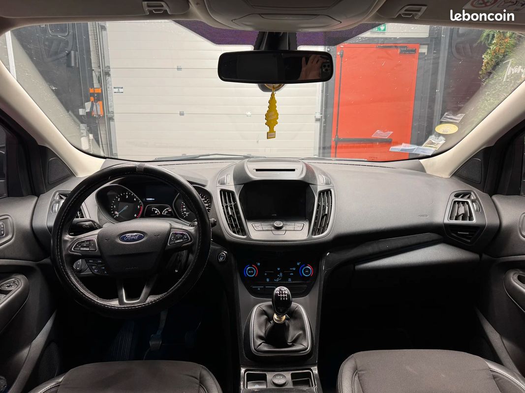 Ford KUGA Executive / CarPlay (image 8)