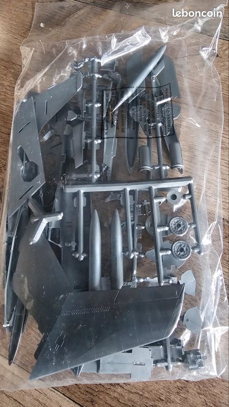 ANCIENNE MAQUETTE AVION militaire AMD-BA Sepecat Jaguar A ESCI 1/48 EUR